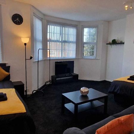 Sapphire Apartments Кардифф Экстерьер фото