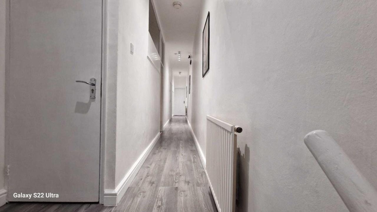 Sapphire Apartments Кардифф Экстерьер фото
